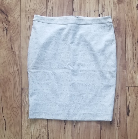 RW&CO Skirt - Picture 1 of 2